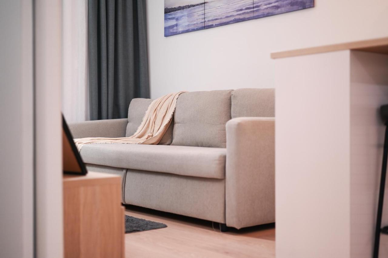City Center Apartment - Modern & Elegant ブラチスラヴァ エクステリア 写真