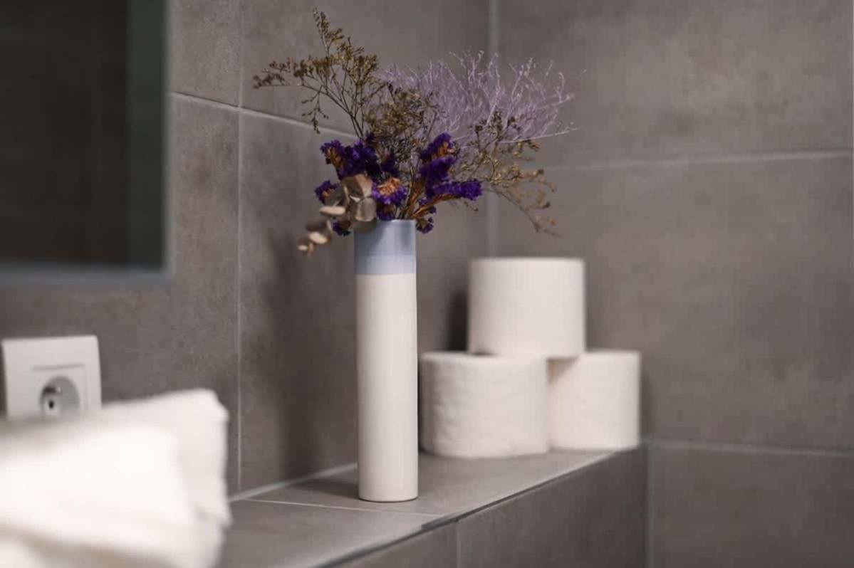 City Center Apartment - Modern & Elegant ブラチスラヴァ エクステリア 写真